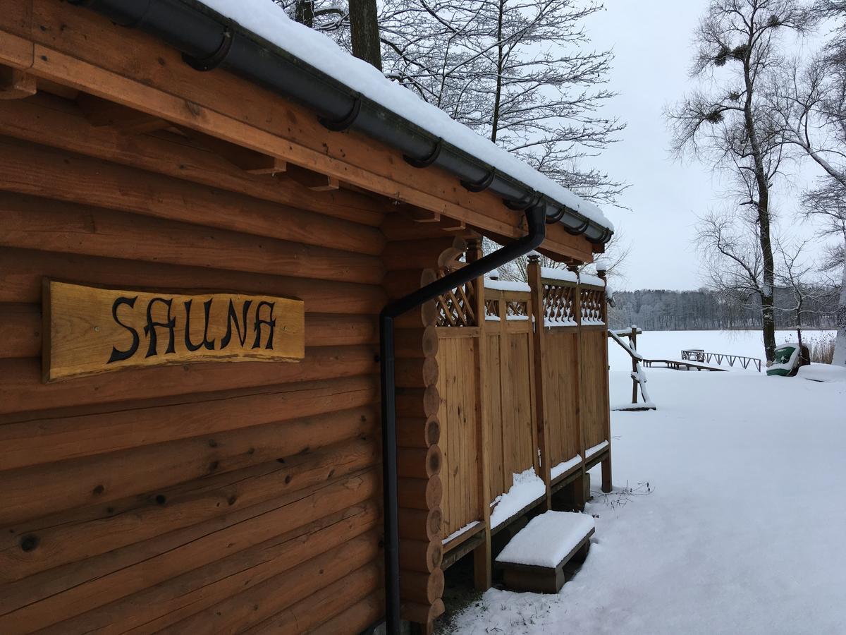 Stajnia Sarnowek Nad Jeziorem Rozany Bed and Breakfast Rozajny Wielkie Esterno foto