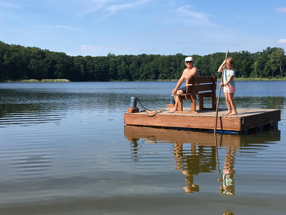 Stajnia Sarnowek Nad Jeziorem Rozany Bed and Breakfast Rozajny Wielkie Esterno foto